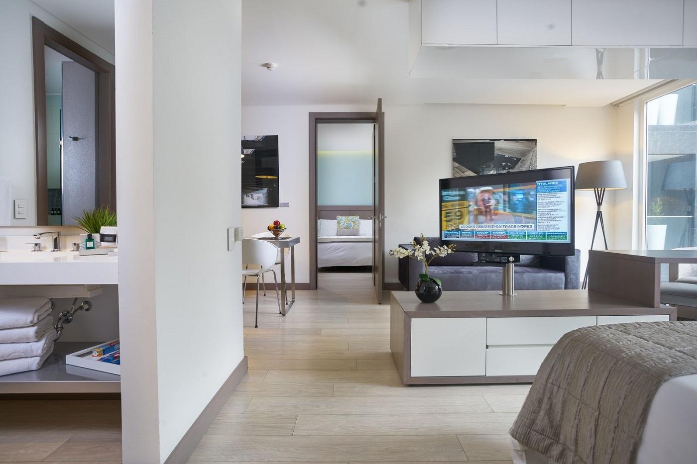 Hotel 100 Luxury Suites By Preferred Bogota Exterior photo A typical apartment