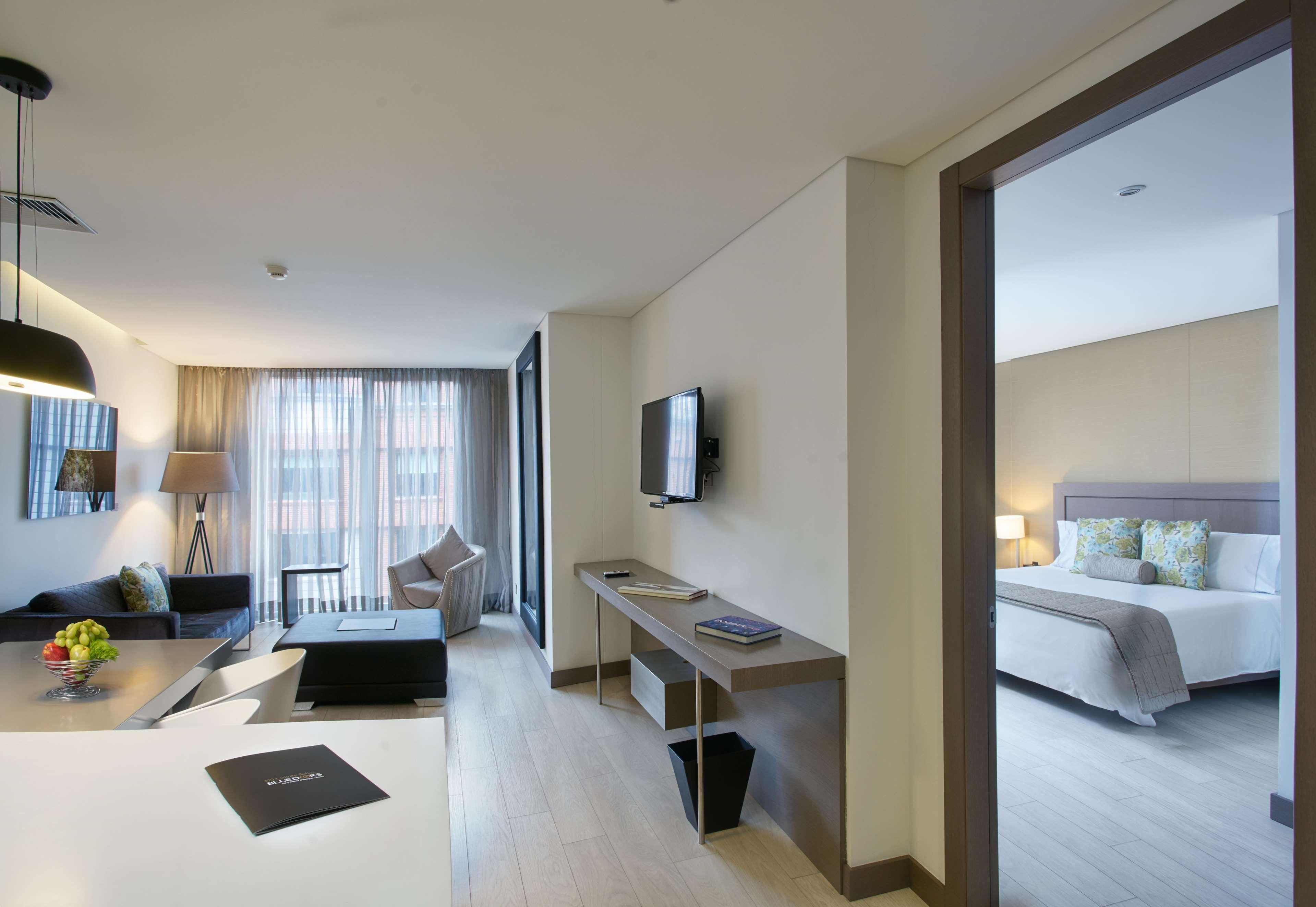 Hotel 100 Luxury Suites By Preferred Bogota Exterior photo Suite