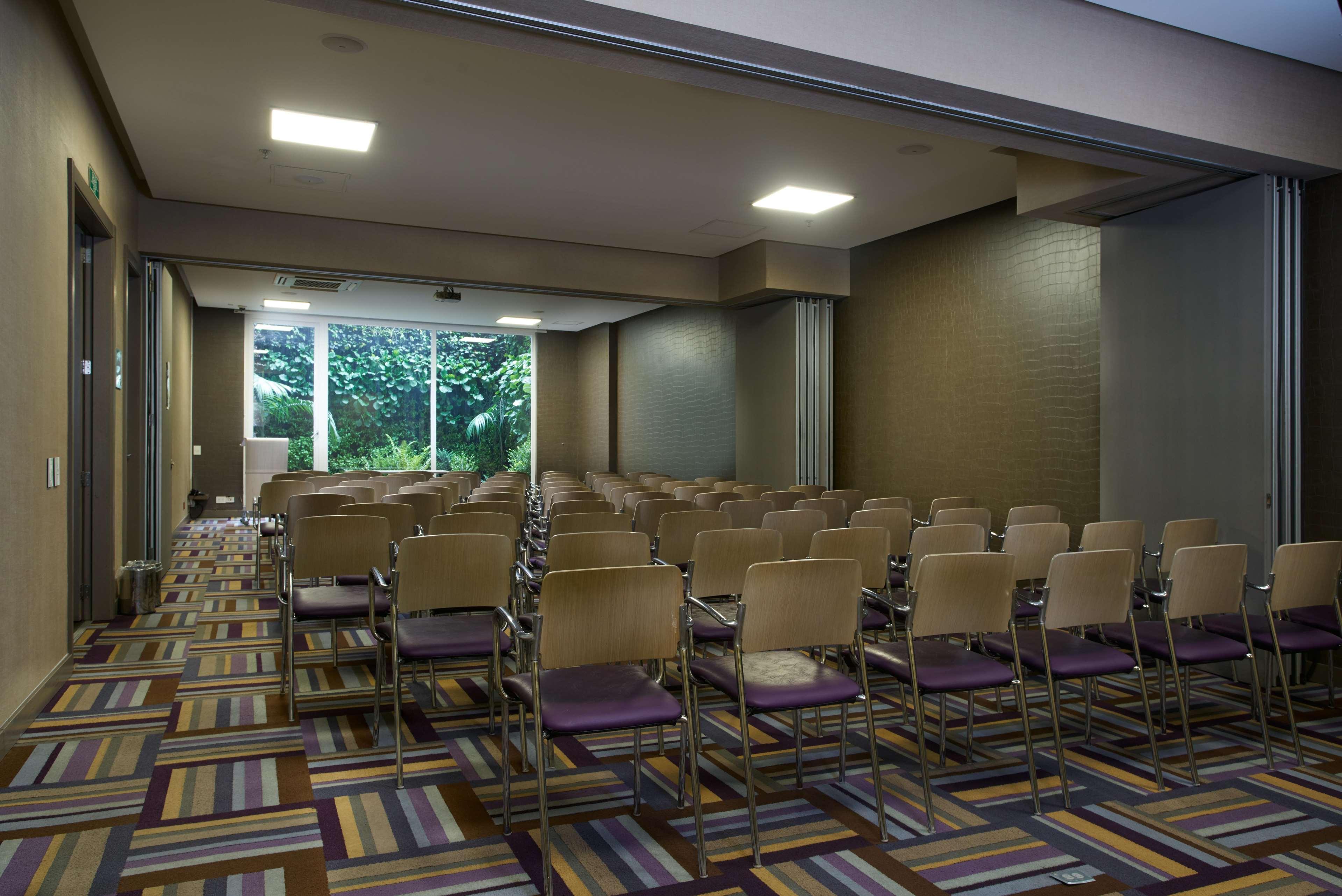 Hotel 100 Luxury Suites By Preferred Bogota Exterior photo A meeting room at the hotel