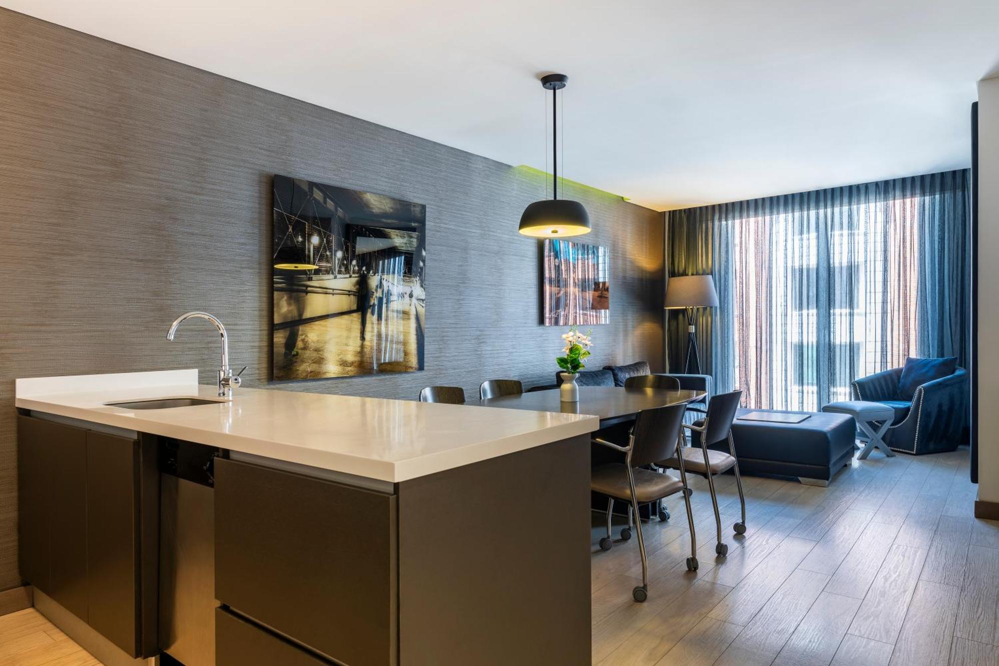 Hotel 100 Luxury Suites By Preferred Bogota Exterior photo A typical apartment at the hotel