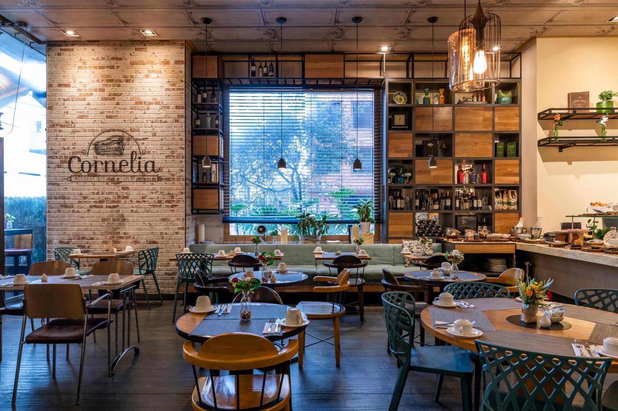 Hotel 100 Luxury Suites By Preferred Bogota Exterior photo Cornelia restaurant